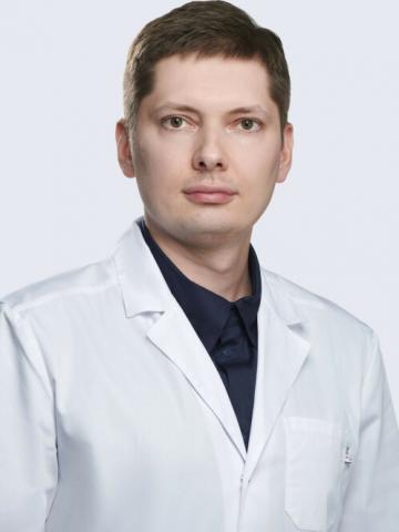 Попов Михаил Олегович