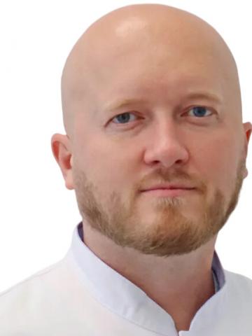 Попов Максим Павлович