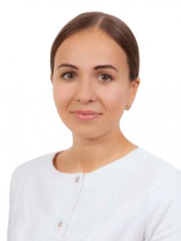 Салсанова Элеонора Эльчиновна